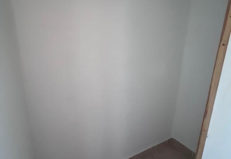 548. Na prodaju četvorosoban stan