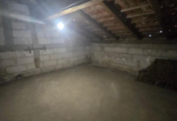 571. Na prodaju kuća u Lugovu