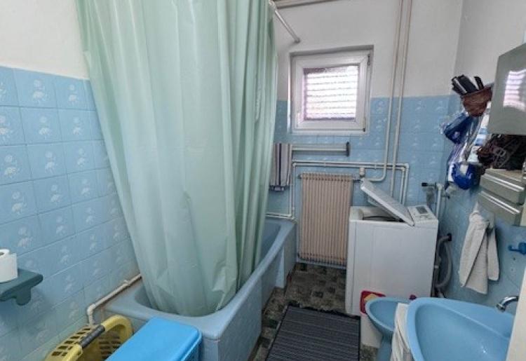 553. Na prodaju kuća