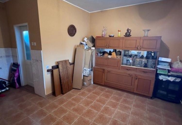553. Na prodaju kuća