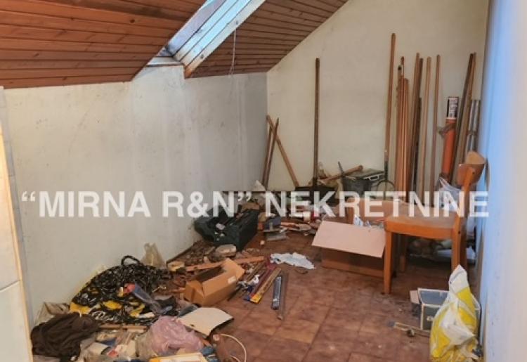 547. Na prodaju kuća u Ridjici