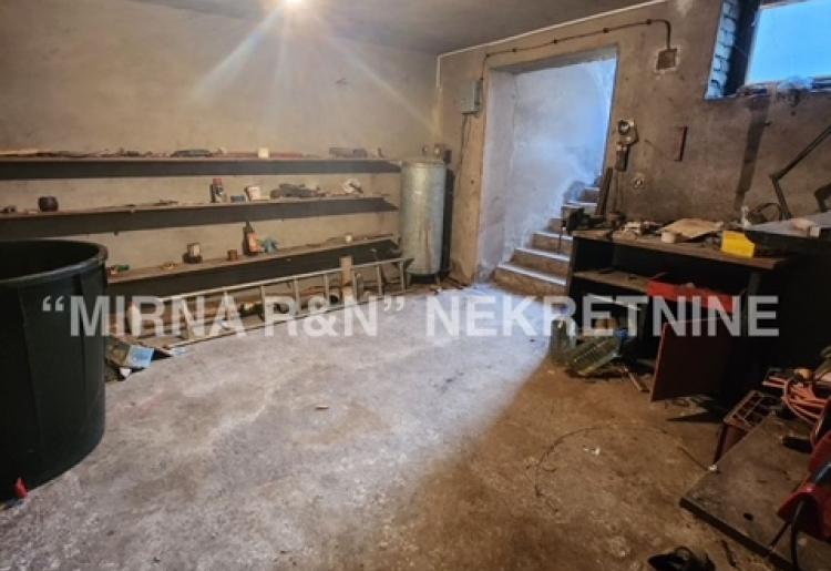 547. Na prodaju kuća u Ridjici