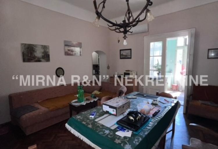 475. Na prodaju kuća u Apatinu