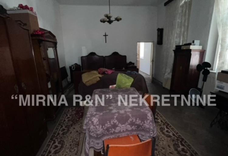 475. Na prodaju kuća u Apatinu