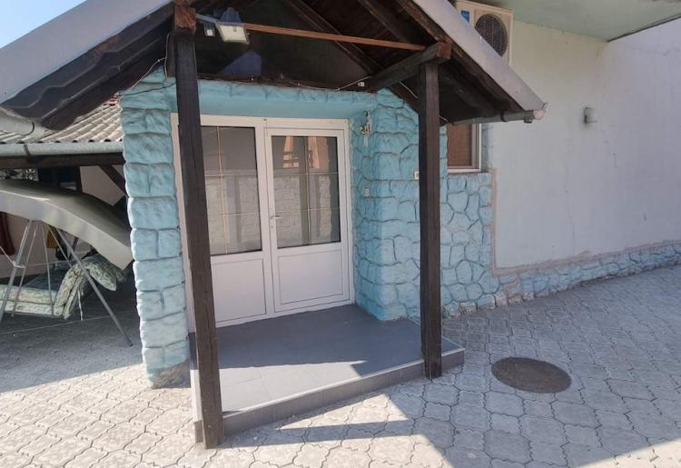 138. Na prodaju kuća