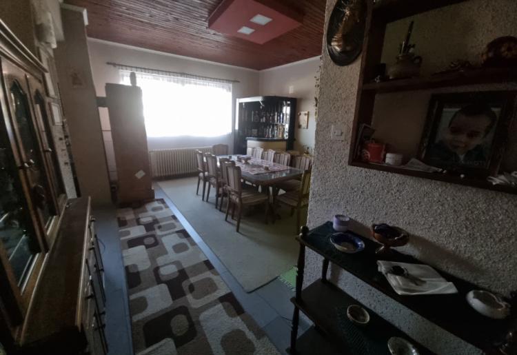 138. Na prodaju kuća