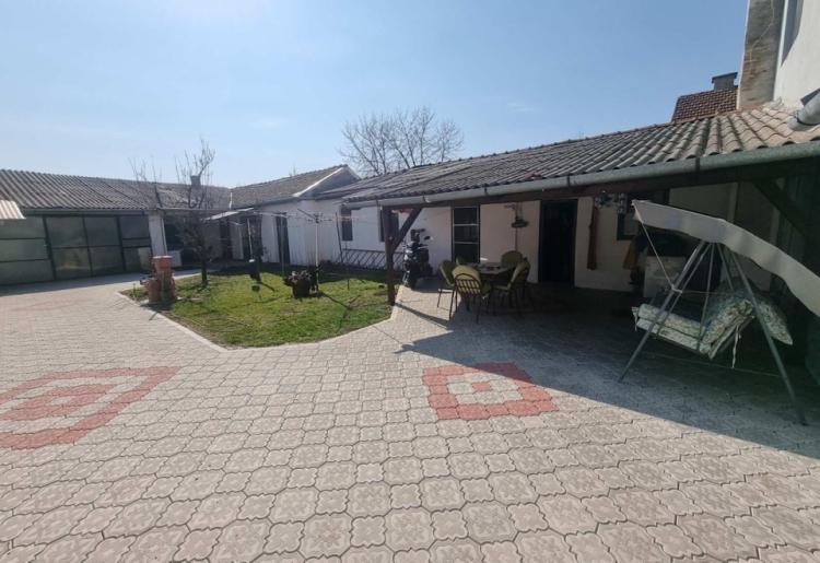 138. Na prodaju kuća