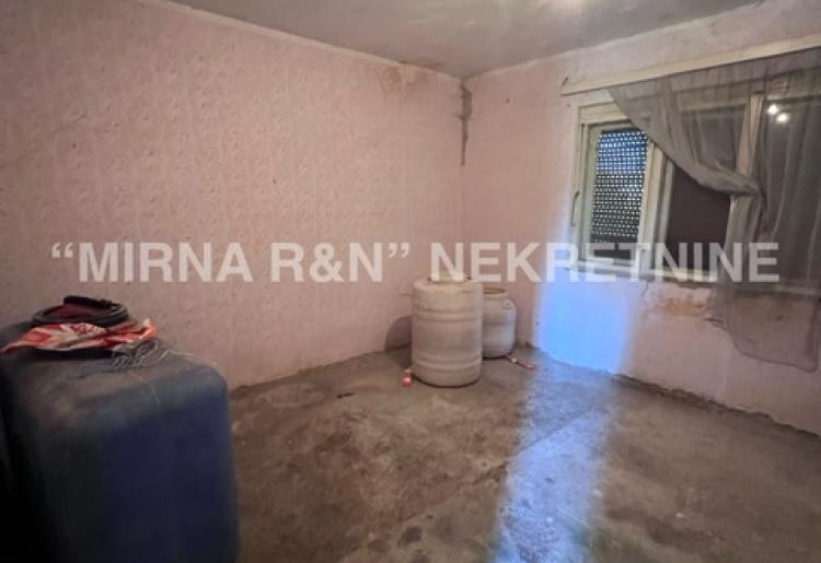 300. Na prodaju kuća