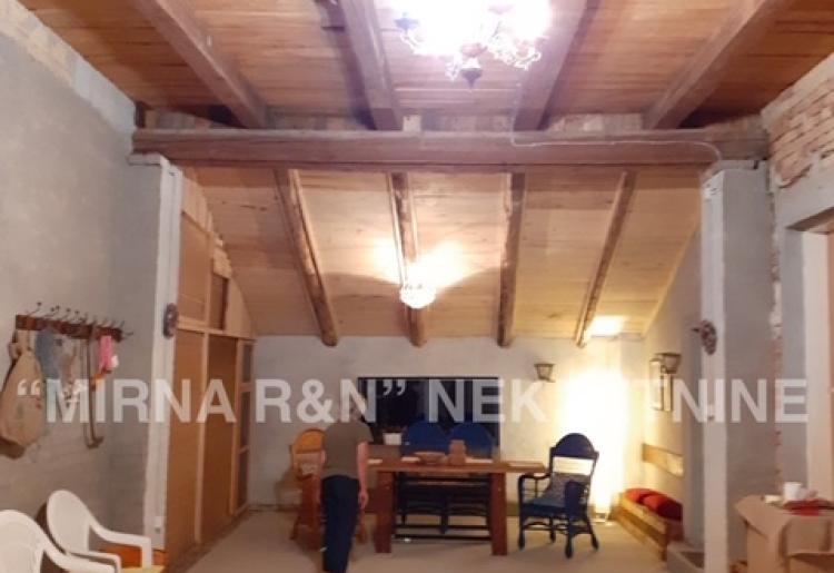 355. Na prodaju kuća u Kupusini