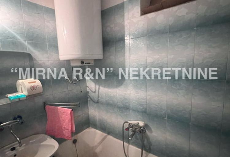 440. Na prodaju kuća u Bezdanu