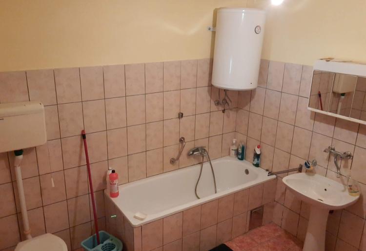 433. Na prodaju salaš