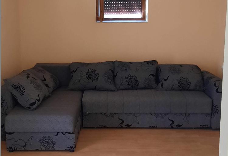 433. Na prodaju salaš
