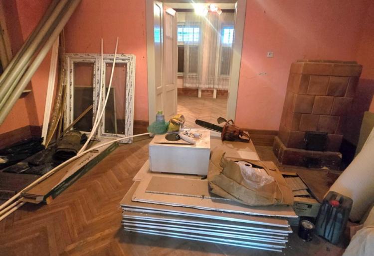 710. Na prodaju kuća u Staparu