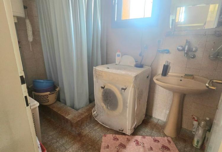 753. Na prodaju kuća 
