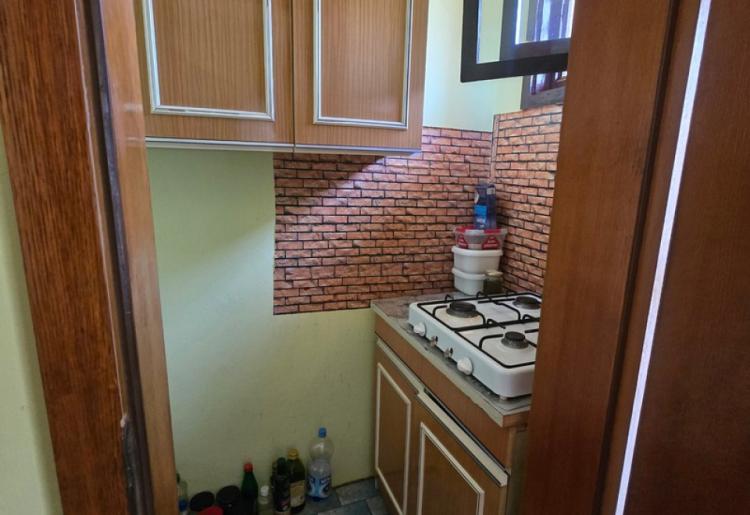 753. Na prodaju kuća 