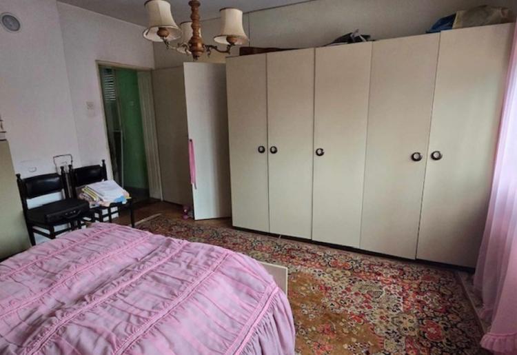 761. Na prodaju kuća 