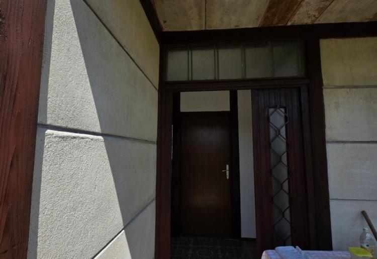 789. Na prodaju vikend kuća 