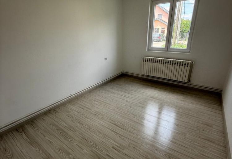 802. Na prodaju kuća 