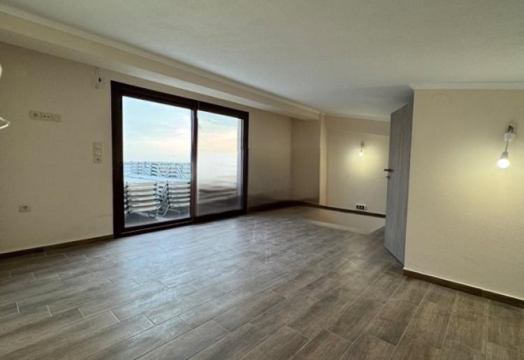 811. Na prodaju duplex u Grčkoj