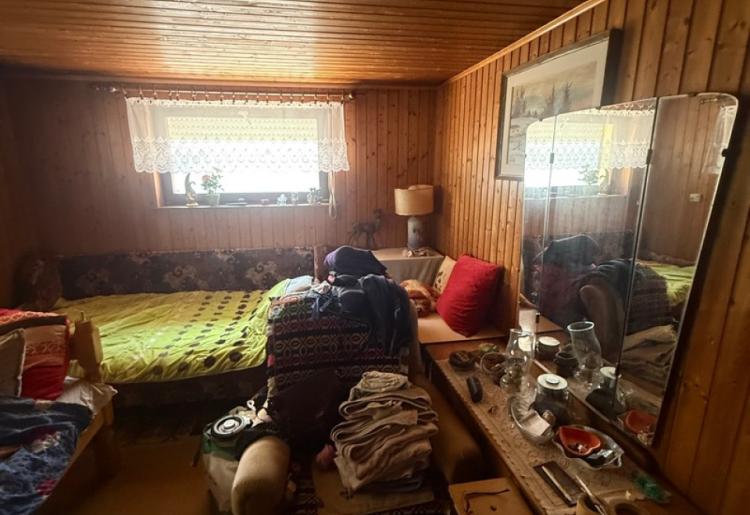 821. Na prodaju kuća 