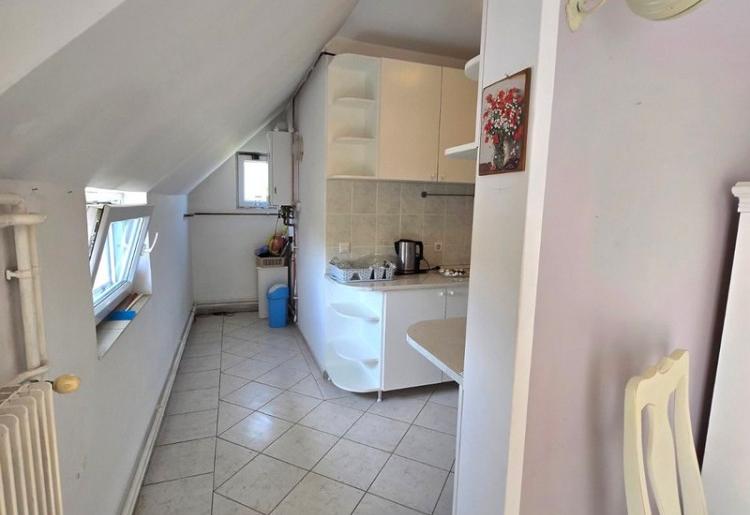 831. Na prodaju kuća 