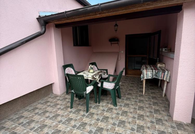 854. Na prodaju kuća u Stanišiću 