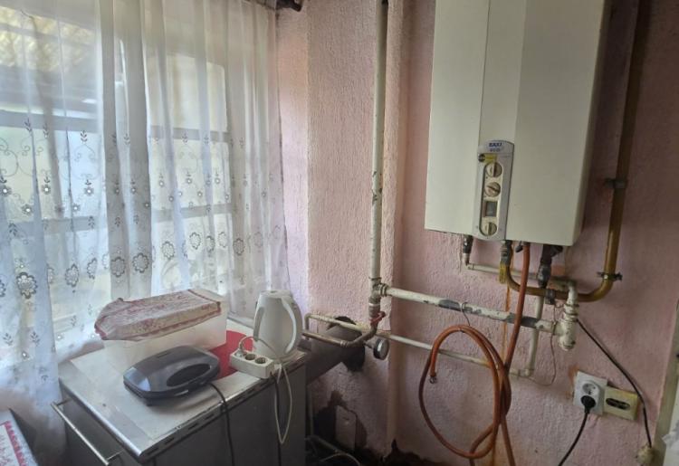 855. Na prodaju kuća 