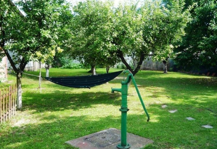 838. Na prodaju kuća 
