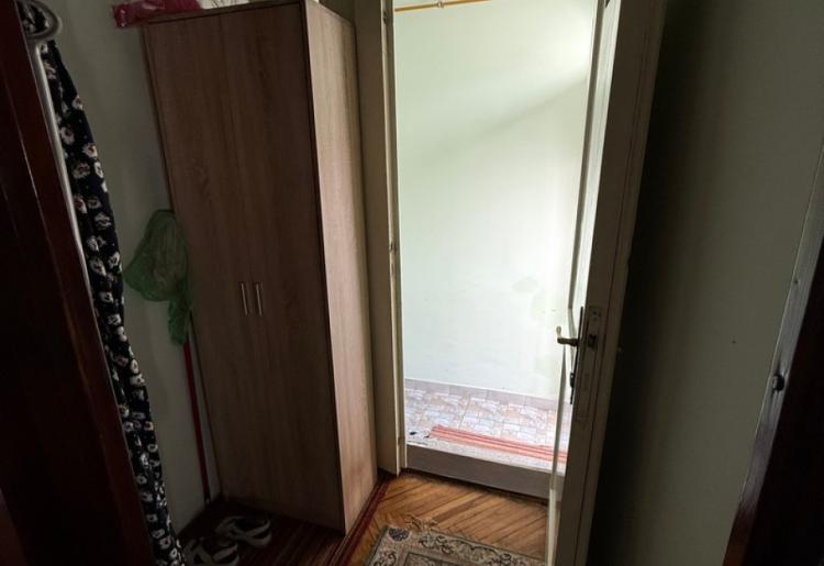 863. Na prodaju kuća 