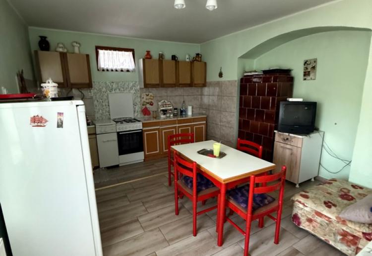 863. Na prodaju kuća 