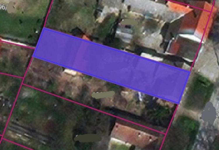 886. Na prodaju plac 