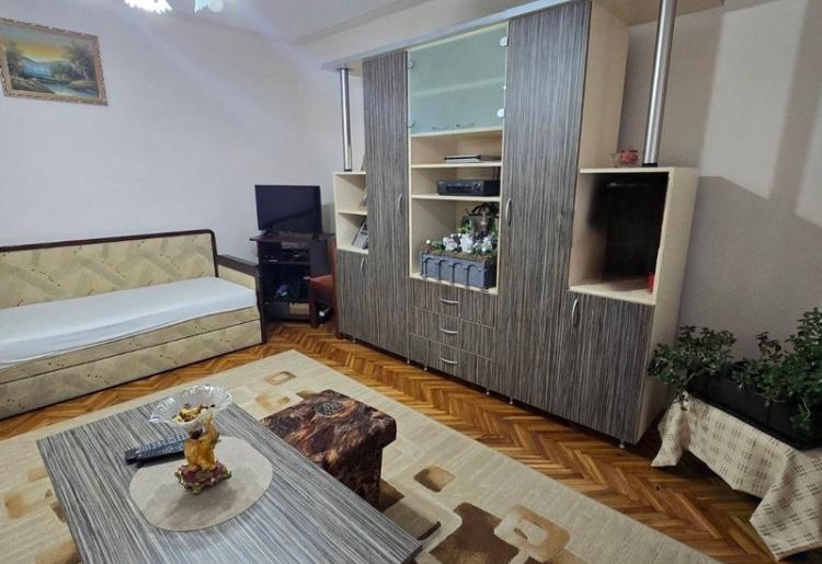 STAN, DVOIPOSOBAN, SOMBOR CENTAR, ŠIFRA:899.