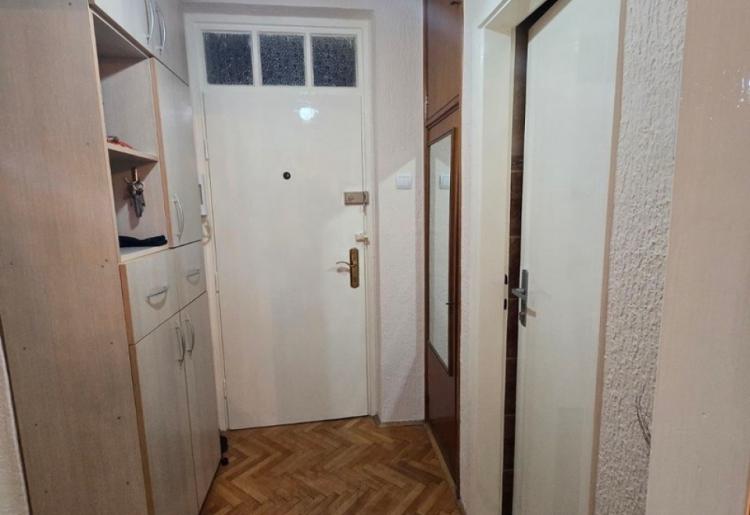STAN, DVOIPOSOBAN, SOMBOR CENTAR, ŠIFRA:899.
