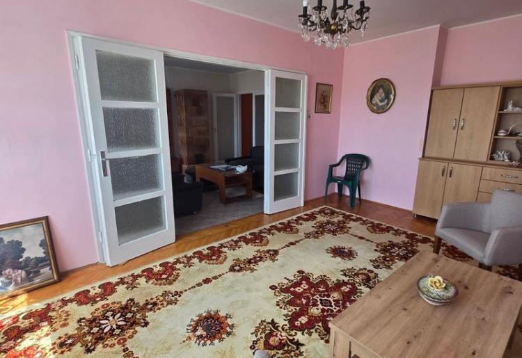 STAN, Sombor, sifra oglasa: 907.