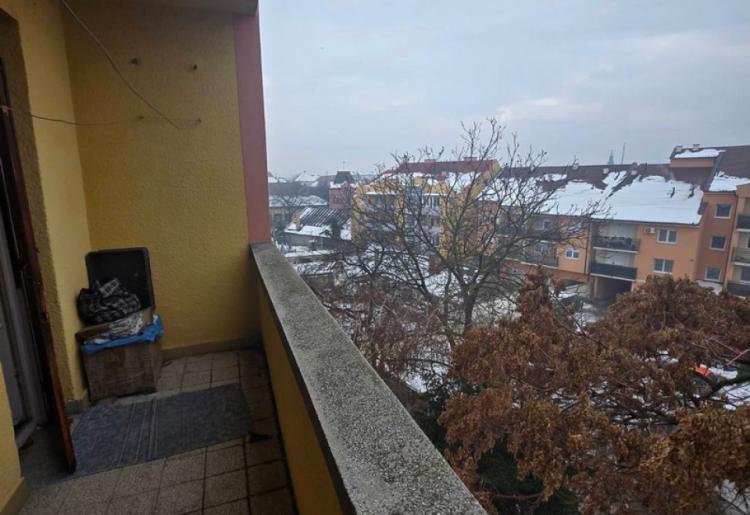 STAN, Sombor, sifra oglasa: 916.