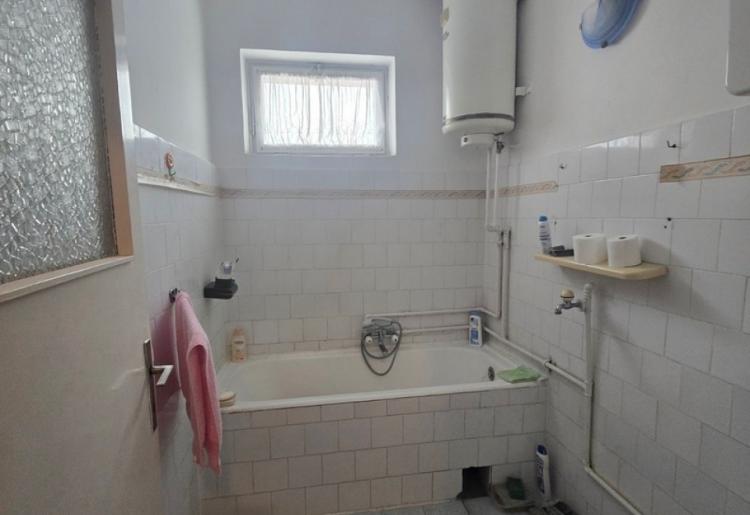 STAN, Sombor, sifra oglasa: 916.