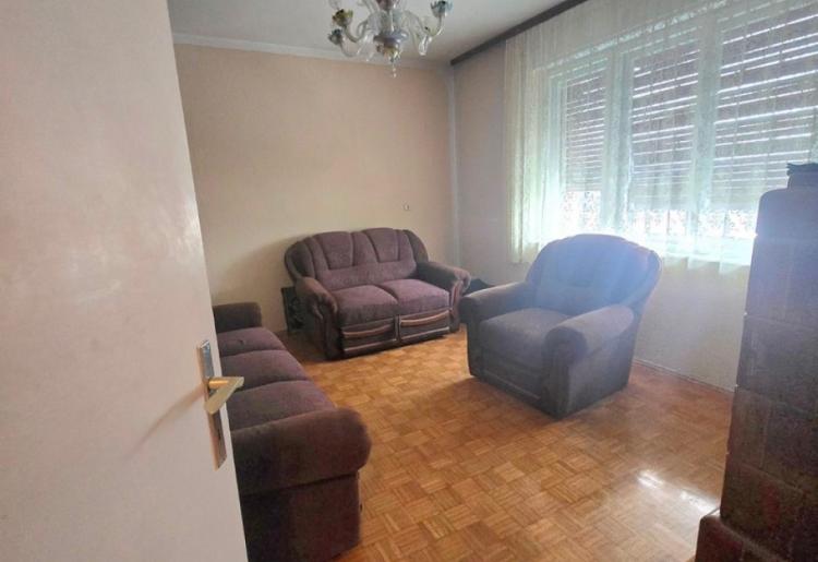 STAN, Sombor, sifra oglasa: 916.