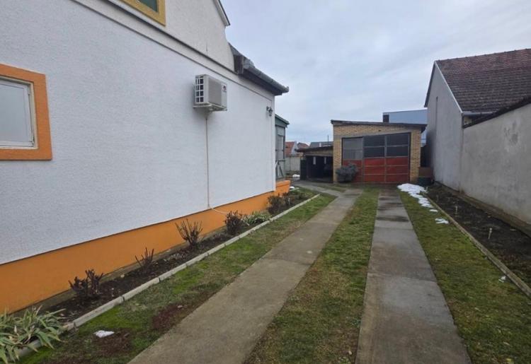 STOPIRANA PRODAJA-Kuća, Sombor-Gornja varoš, šifra oglasa: 920