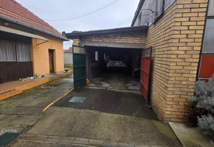 STOPIRANA PRODAJA-Kuća, Sombor-Gornja varoš, šifra oglasa: 920