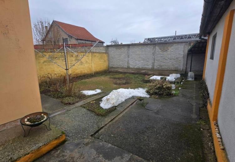 STOPIRANA PRODAJA-Kuća, Sombor-Gornja varoš, šifra oglasa: 920