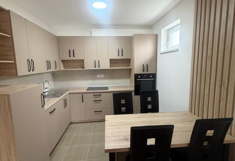 IZDAVANJE, STAN, SOMBOR, šifra oglasa: 740. 