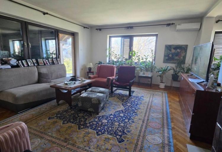 KUĆA, BUKOVAC, SOMBOR, šifra oglasa: 926. 