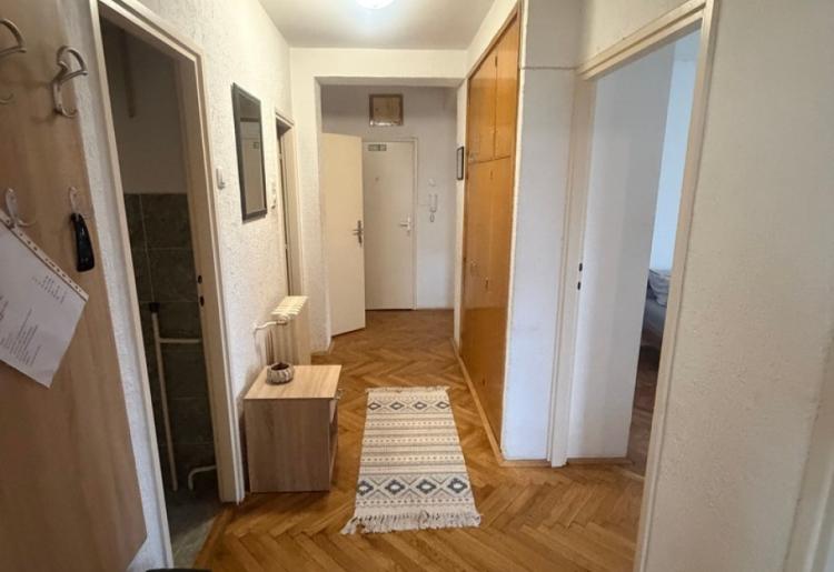 STAN, Sombor, sifra oglasa: 927.