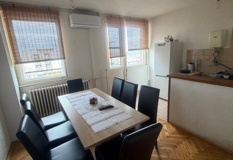 STAN, Sombor, sifra oglasa: 927.