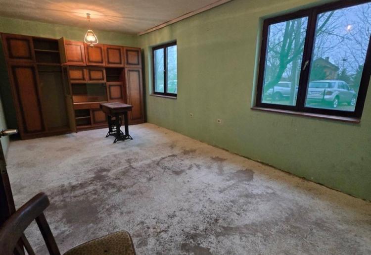 KUĆA, SOMBOR, šifra oglasa: 930.