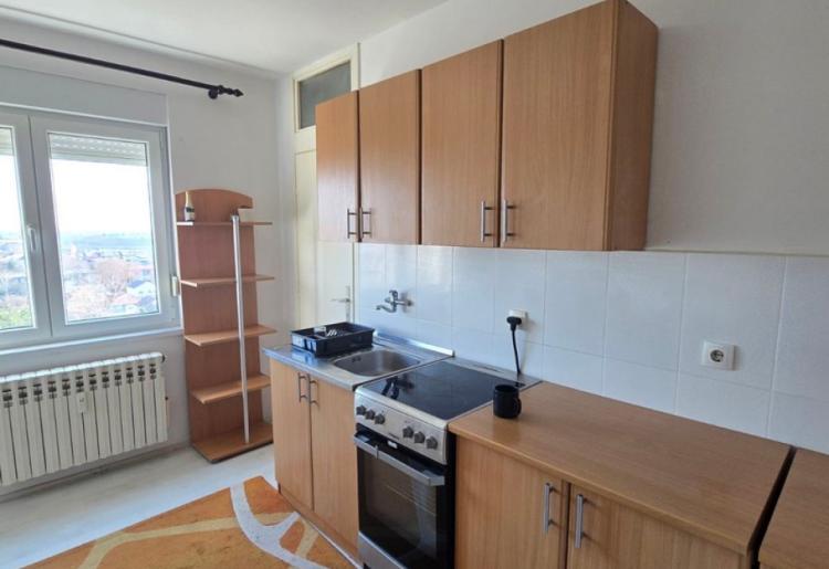 STAN, Sombor, sifra oglasa: 934.