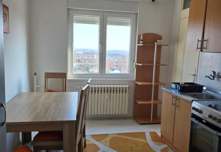 STAN, Sombor, sifra oglasa: 934.