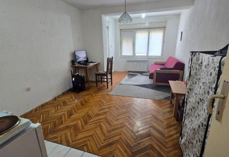 STAN, Sombor, sifra oglasa: 938.