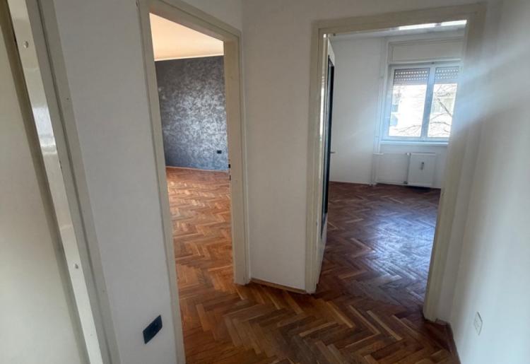 IZDAVANJE, STAN, SOMBOR, šifra oglasa: 939. 
