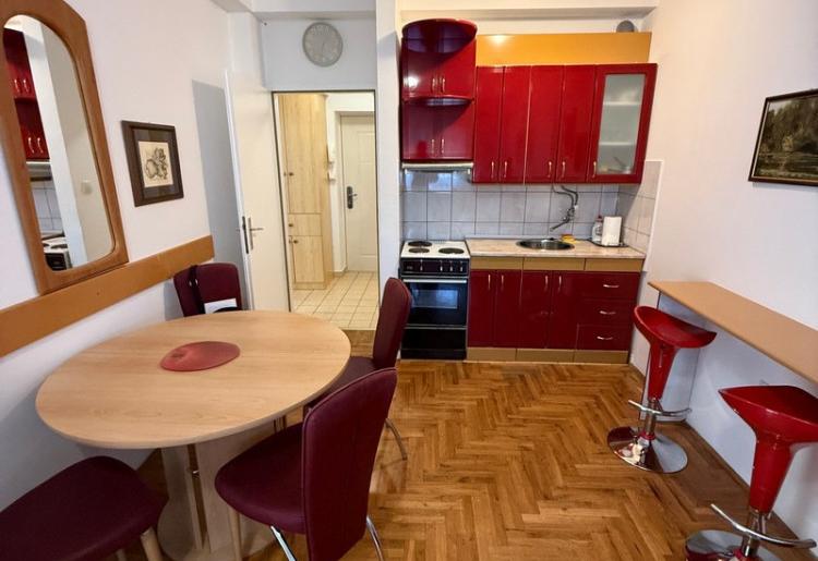 IZDAVANJE, STAN, SOMBOR, šifra oglasa: 869. 